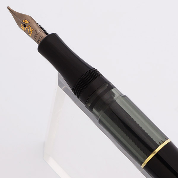 Stipula Ventidue 22 Fountain Pen - Black, Gold Trim, Broad